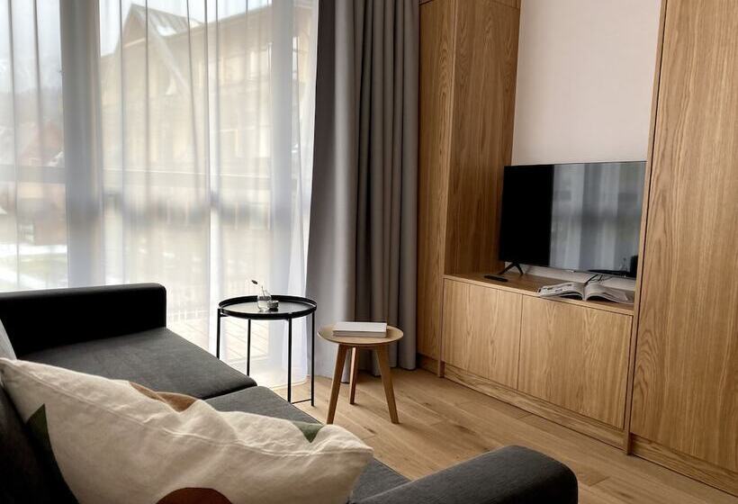 آپارتمان لوکس 1 خوابه, Lipowy Dwór