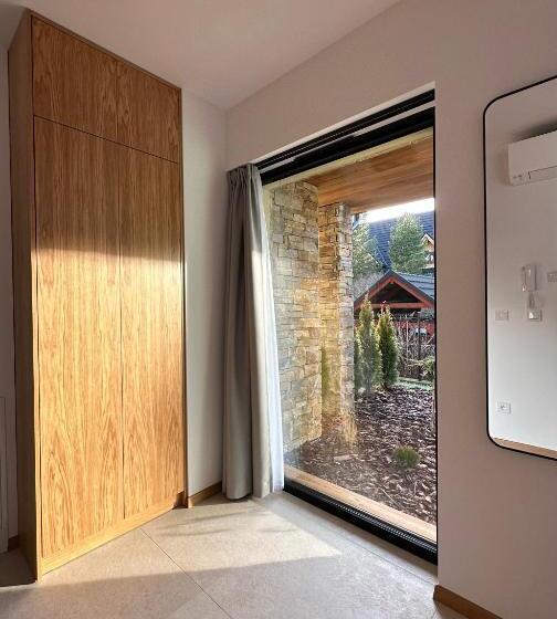 آپارتمان 1 خوابه با چشمانداز, Lipowy Dwór