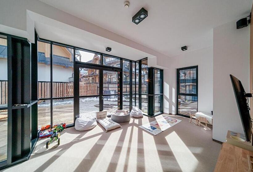 آپارتمان 1 خوابه با چشمانداز, Lipowy Dwór