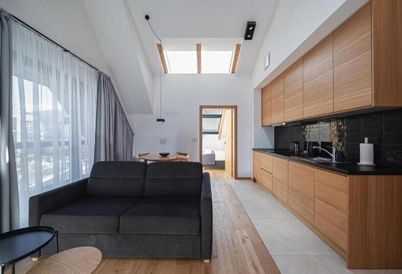 آپارتمان 2 خوابه, Lipowy Dwór