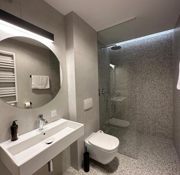 آپارتمان 1 خوابه با چشمانداز باغ, Lipowy Dwór