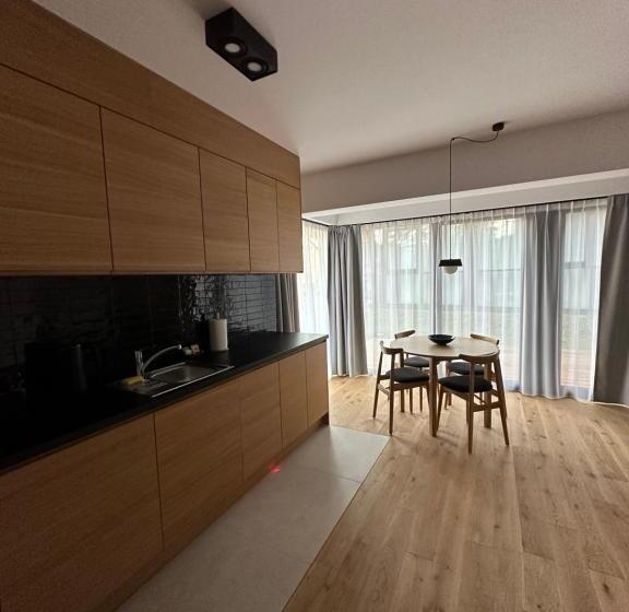 آپارتمان 1 خوابه با چشمانداز باغ, Lipowy Dwór