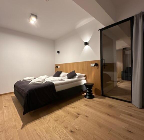 آپارتمان 1 خوابه با تراس, Lipowy Dwór