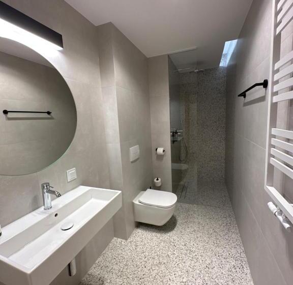 آپارتمان 1 خوابه با بالکن, Lipowy Dwór