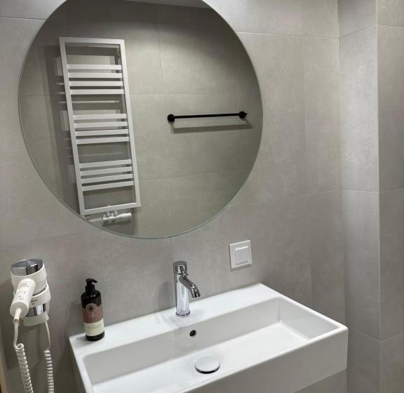 آپارتمان 1 خوابه با بالکن, Lipowy Dwór