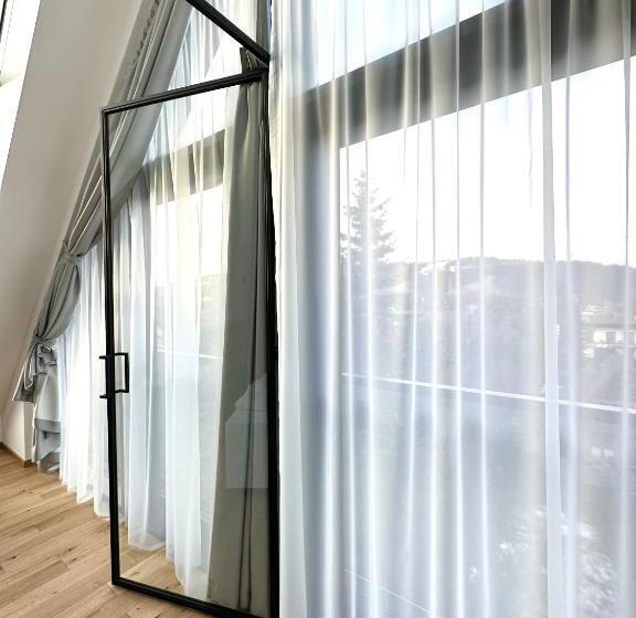 آپارتمان لوکس 1 خوابه, Lipowy Dwór