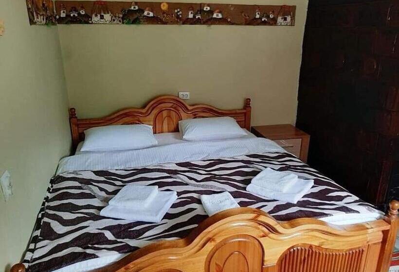 キングサイズベッドのスタンダードルーム, гостинна садиба пілігрім