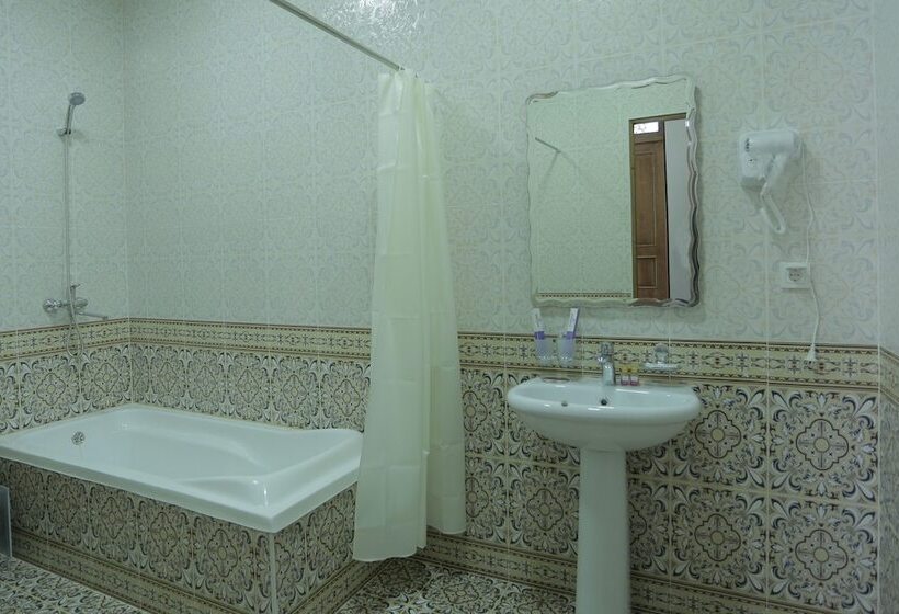 Chambre Standard, Imperial Palace