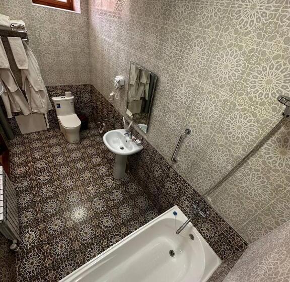 Chambre Standard, Imperial Palace