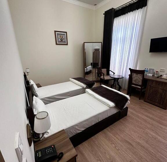 Chambre Standard, Imperial Palace