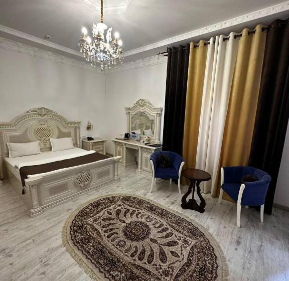 Suite, Imperial Palace