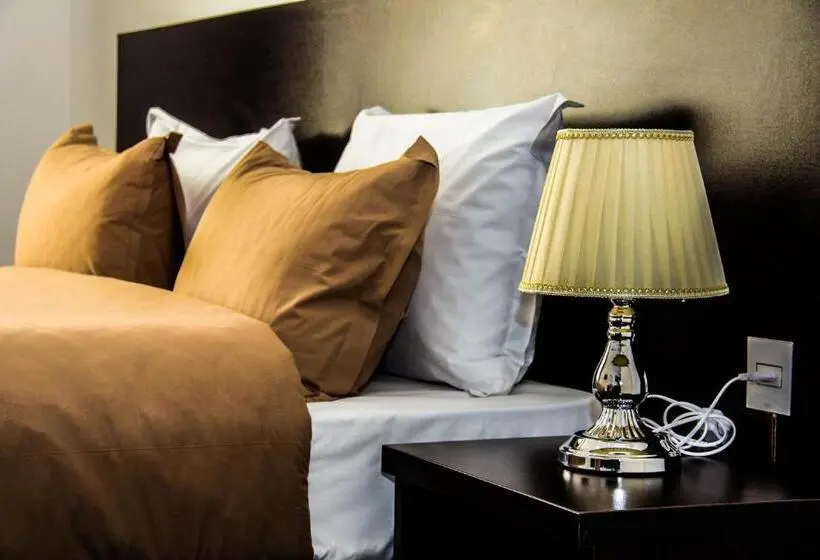 اتاق راحتی سه تخته, Kristal