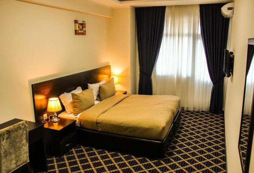 סוויטת 2 חדרי שינה, Kristal