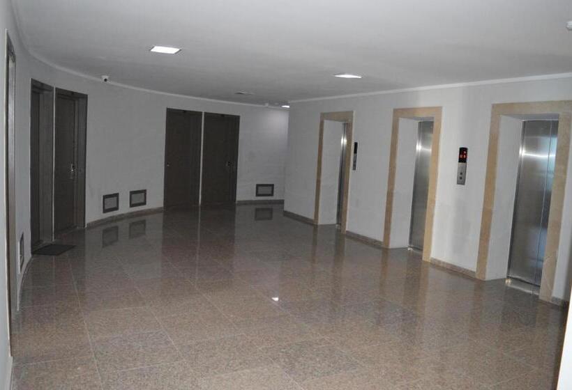 اتاق خانوادگی با چشم‌انداز دریا, Orbi Plaza