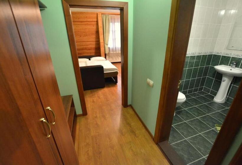 Семейный Номер Вид на Горы, Motel Karpaty
