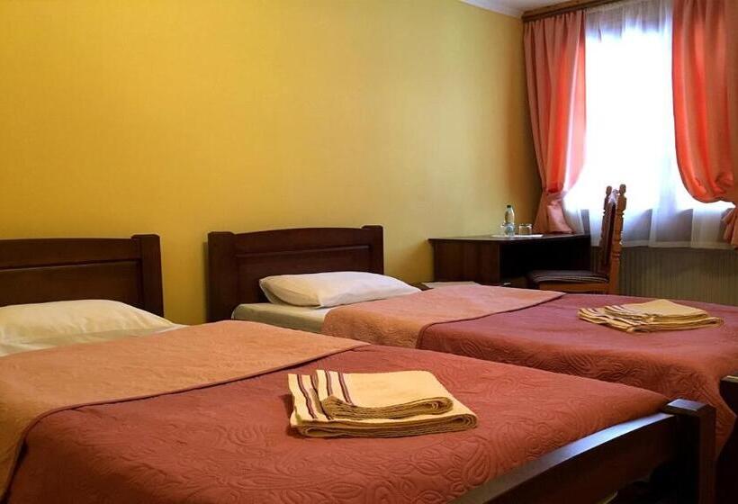 Семейный Номер Вид на Горы, Motel Karpaty