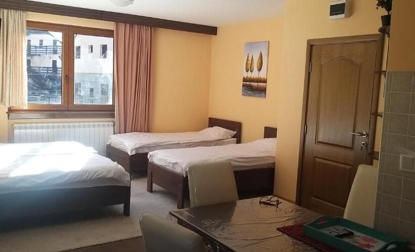 اتاق لوکس چهار تخته, Apartman Vila Natasa