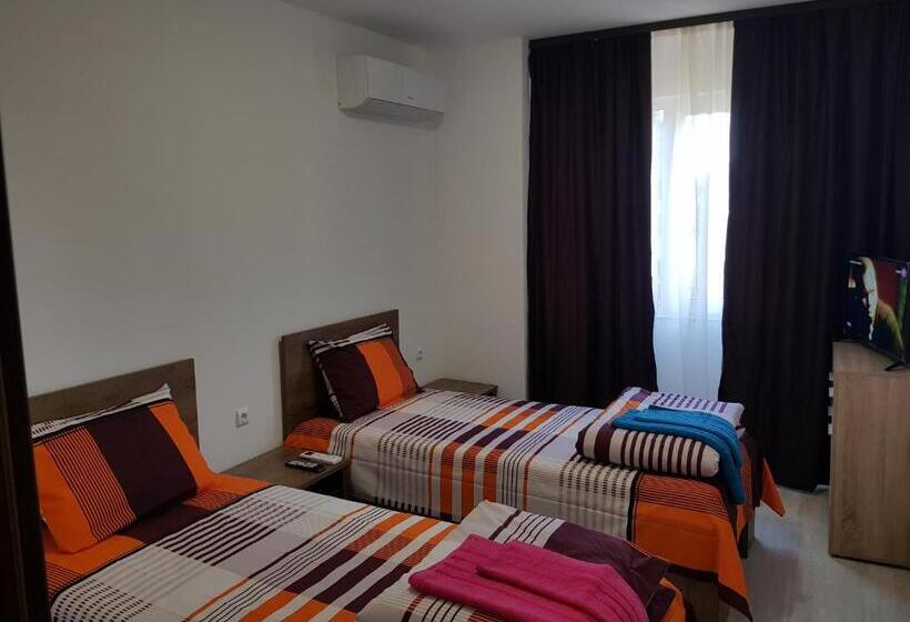 סטודיו סטנדרט עם מרפסת, Apartments Alexandra