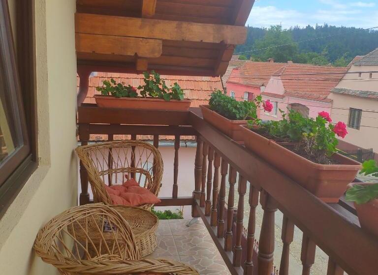 Номер Стандарт с Балконом, Casa Piatra Craiului