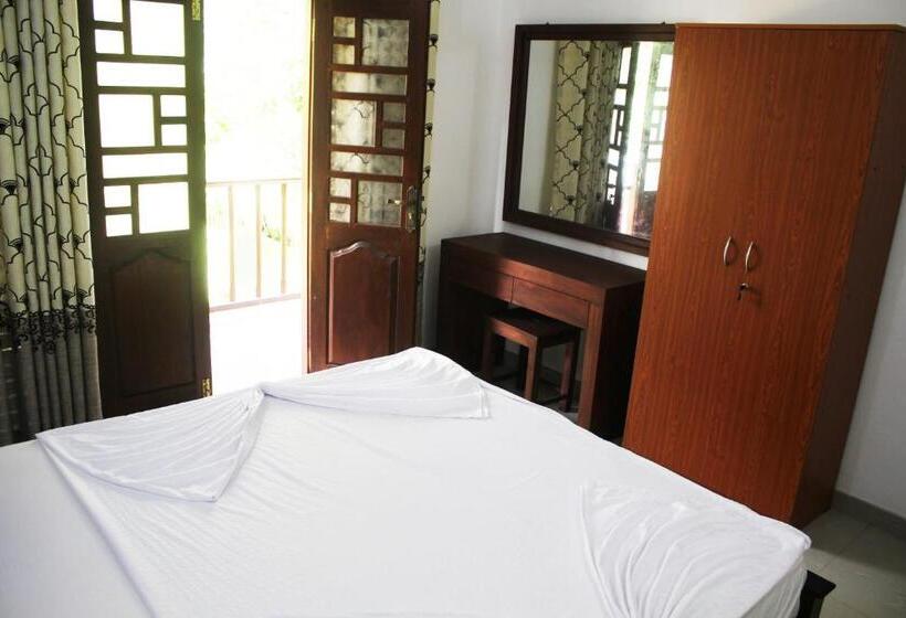 标准三人间, White Villa Koggala