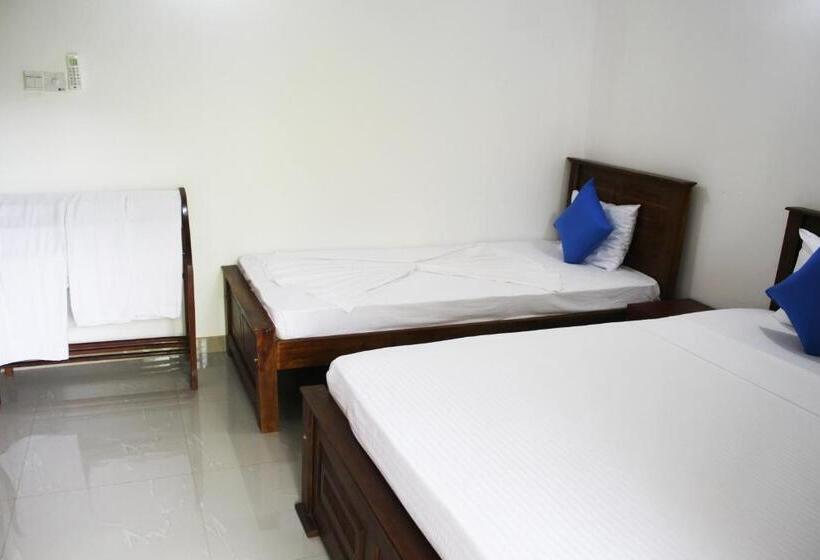 标准三人间, White Villa Koggala