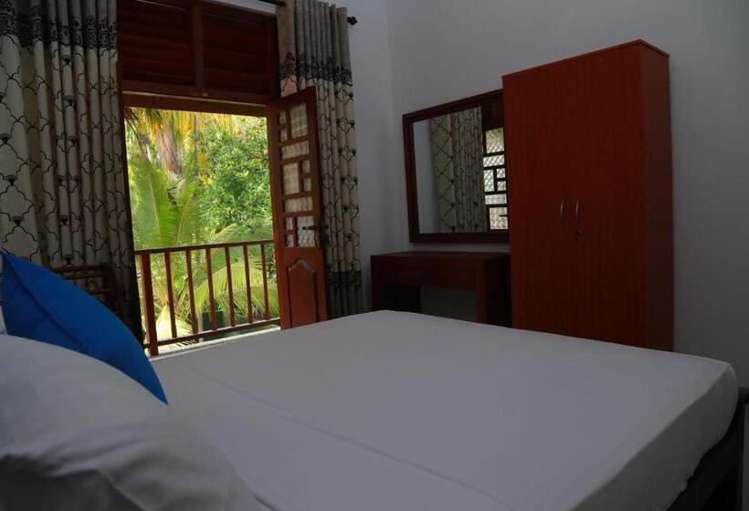 스탠다드 트리플 룸, White Villa Koggala