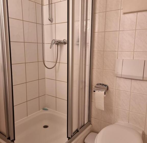 デラックスルーム, Uma Dres Pension