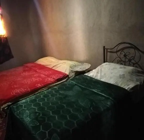 Standard Kolmen Hengen Huone, Camp Iguidi Tours