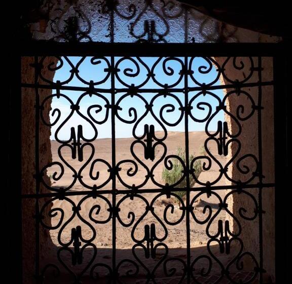 스탠다드 트리플 룸, Camp Iguidi Tours