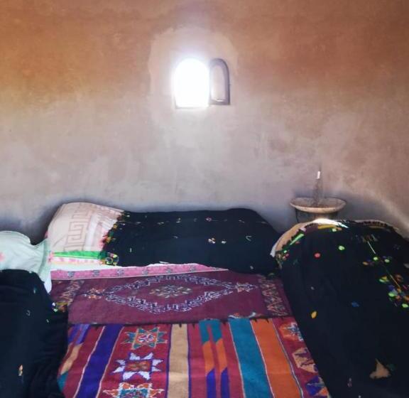 스탠다드 트리플 룸, Camp Iguidi Tours