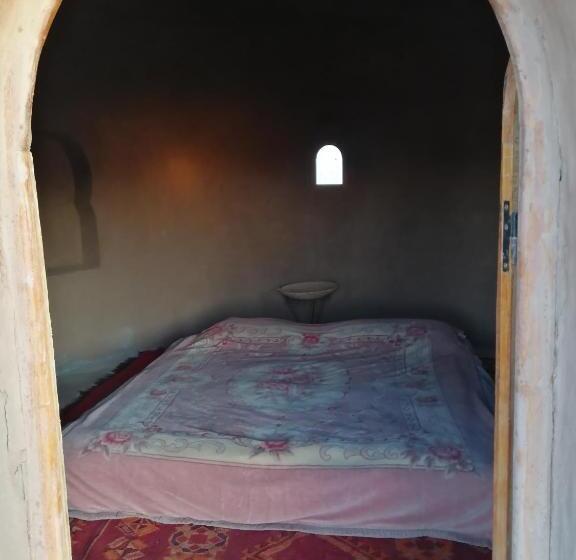 스탠다드 트리플 룸, Camp Iguidi Tours