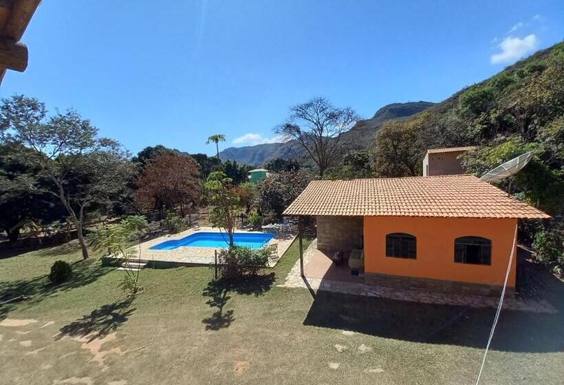 جناح مزود بجاكوزى, Cipó Hostel