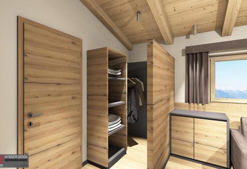 סוויטת ג'וניור עם טרסה, Garnì La Violetta