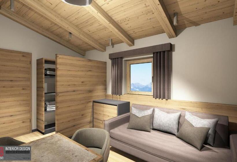 סוויטת ג'וניור עם טרסה, Garnì La Violetta