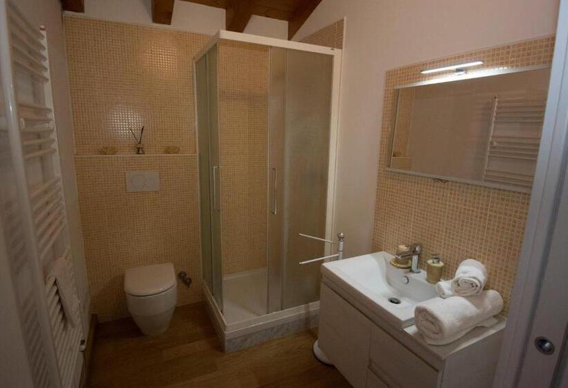 デラックスルーム, Villarosa