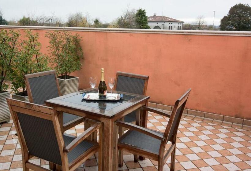 デラックスルーム, Villarosa