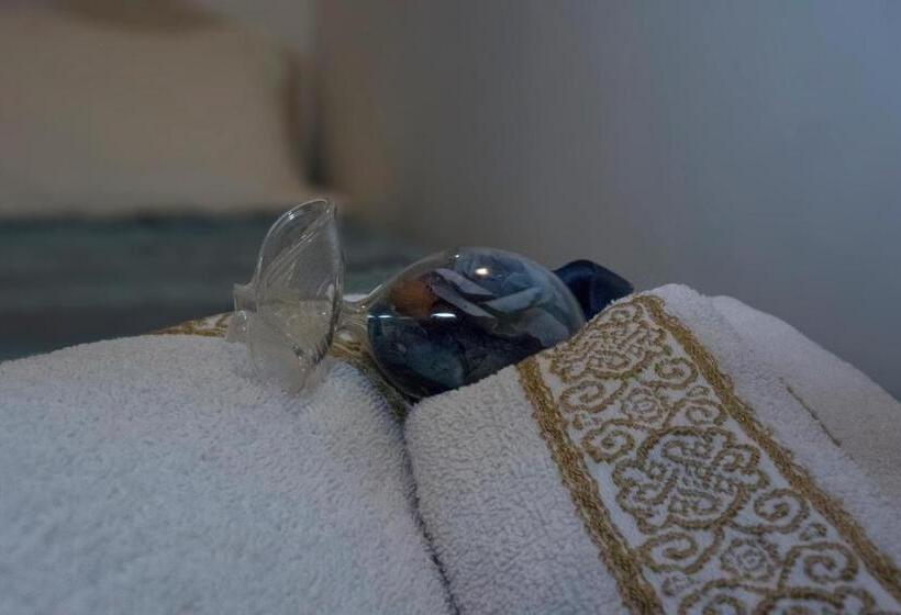 バスルーム共有のシングルスタンダード, Villarosa