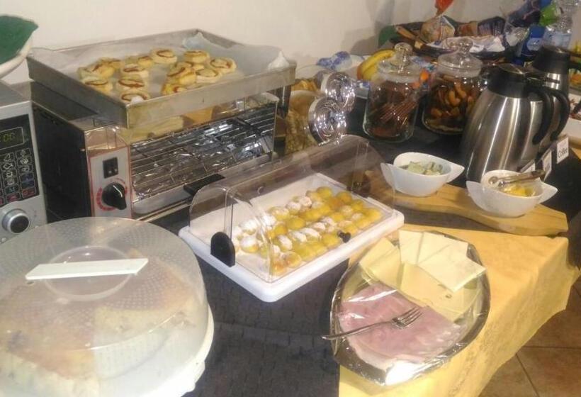 バスルーム共有のシングルスタンダード, Villarosa