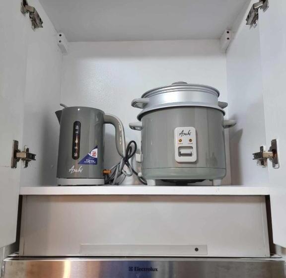 Appartement met 1 Slaapkamer en Balkon, Cozy And Spacious 1br Condo