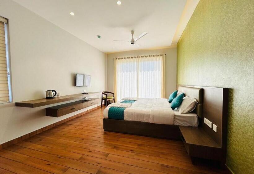 غرفة قياسية مزوَّدة بشُرفة, Vaga Nakshathra Suites