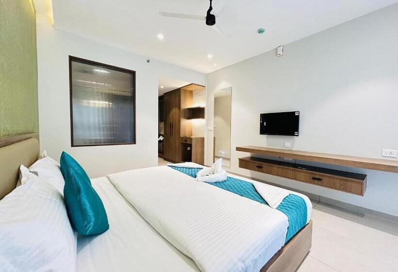 غرفة عائلية, Vaga Nakshathra Suites