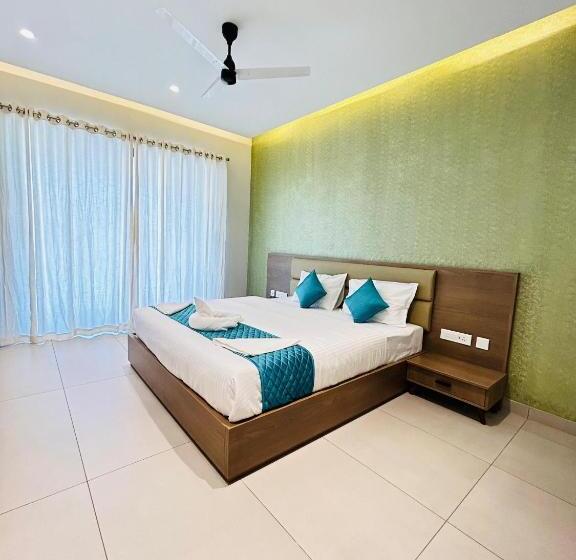 جناح مزوَّد بشرفة, Vaga Nakshathra Suites