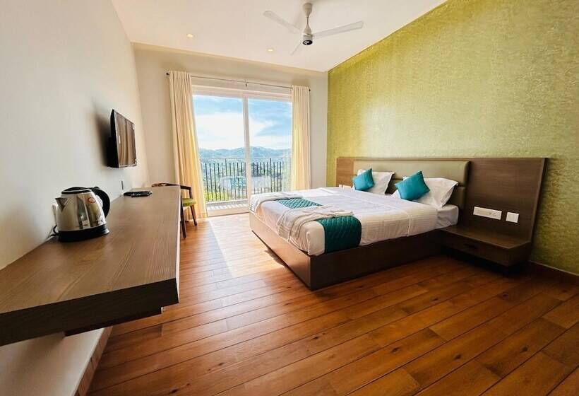 غرفة عائلية, Vaga Nakshathra Suites