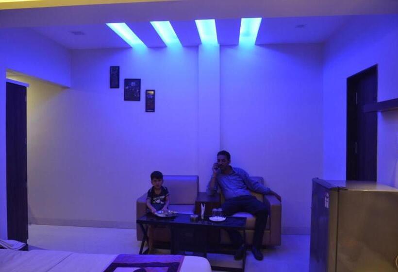 가든 전망 주니어 스위트, Vatika Inn