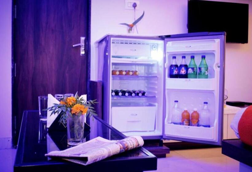 Полулюкс Вид на Сад, Vatika Inn