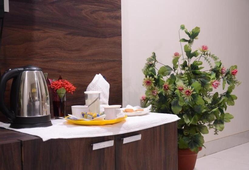 Трехместный Номер Deluxe, Vatika Inn
