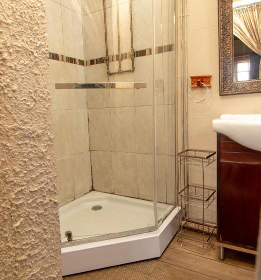 Familiekamer, Pandora S Guesthouse