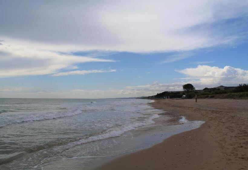 استودیوی استاندارد با چشم‌انداز دریا, Vista Mare