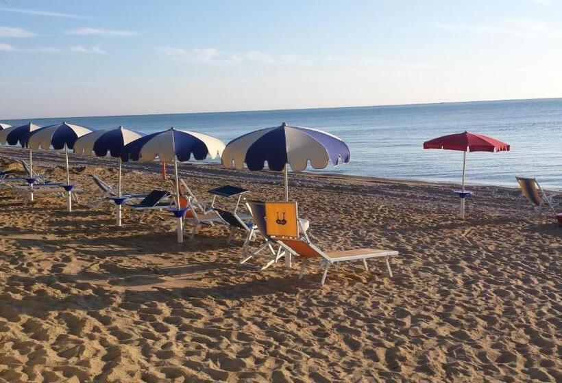 استودیوی استاندارد با چشمانداز دریا, Vista Mare