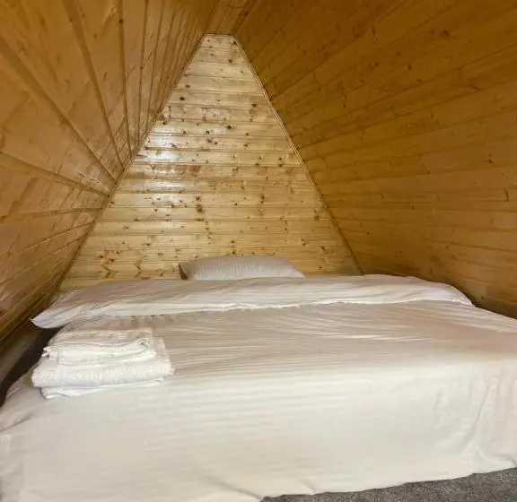 Perhehuone, Potcoava Dunarii